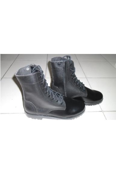รองเท้า IRC 002 รองเท้า IRC 002