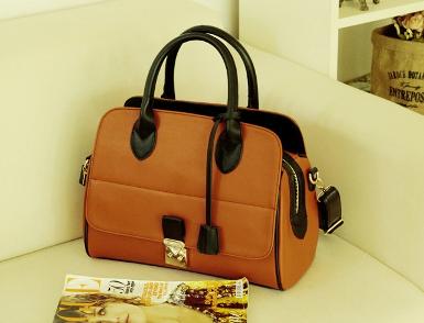  พร้อมส่ง กระเป๋าAxixi สีน้ำตาล ดีไซน์เก๋ ทรงสวย มีสายสะพายให้ค่ะ รหัสAX1942