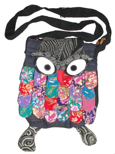 กระเป๋าสะพายนกฮูก สีสันสวยสด ลายไม่ซ้ำกัน